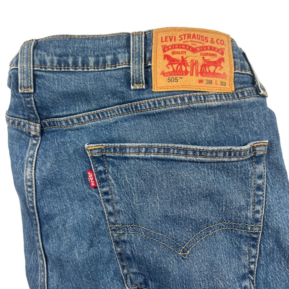 Vintage Levi's 505 Jeans Mens 38x32 Blue Regular Fit Straight Leg Vintage